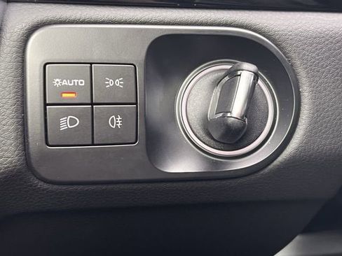 Used 2023 Porsche Cayenne image 20