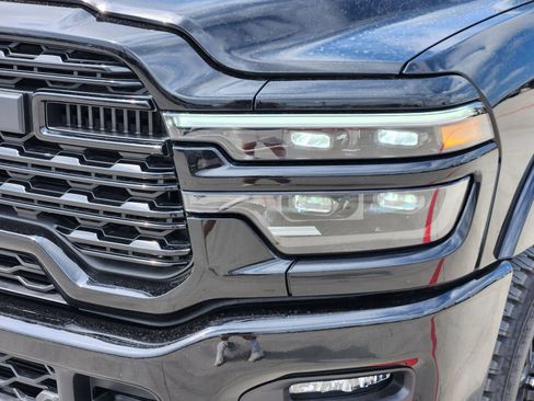New 2026 RAM 2500 Limited AWD/4WD image 9