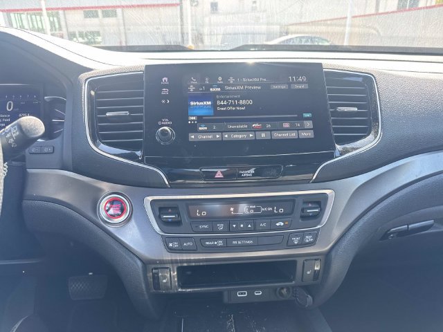 Used 2025 Honda Passport EX-L image 31