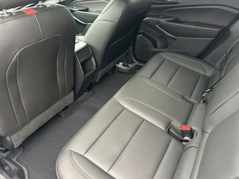 Used 2025 Chevrolet Trax RS w/ Driver Confidence Package image 14