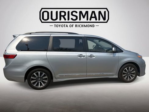 Certified 2019 Toyota Sienna Limited Premium image 8