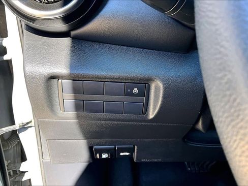 Used 2021 Nissan Kicks SR w/ SR Premium Package image 33