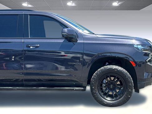 Used 2022 Chevrolet Tahoe RST w/ Luxury Package AWD/4WD image 35