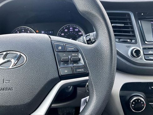 Used 2018 Hyundai Tucson SE w/ Cargo Package image 15