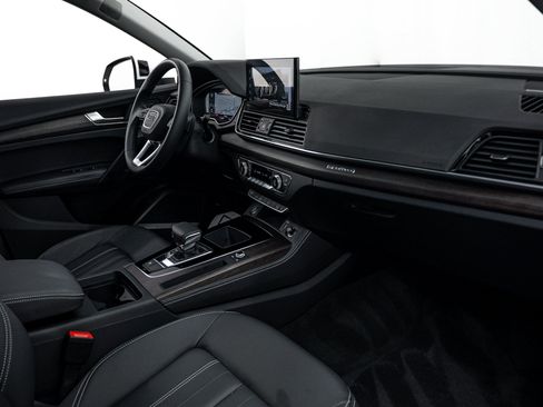 Certified 2023 Audi Q5 2.0T Premium Plus w/ Premium Plus Package AWD/4WD image 8