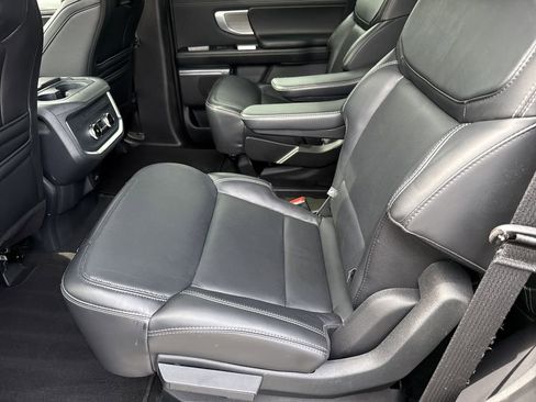 Used 2025 Ford Expedition Platinum AWD/4WD image 20