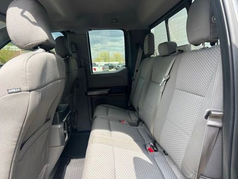 Used 2016 Ford F150 XLT w/ Equipment Group 302A Luxury AWD/4WD image 19