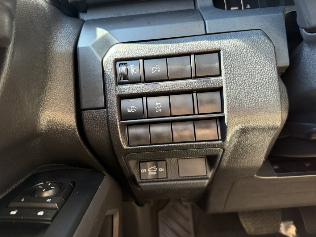 Used 2025 Toyota Tacoma SR RWD image 27