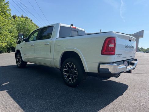 New 2026 RAM 1500 Laramie w/ Trailer Tow Group AWD/4WD image 11