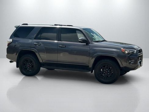 Used 2023 Toyota 4Runner SR5 Premium w/ Moonroof Package AWD/4WD image 4