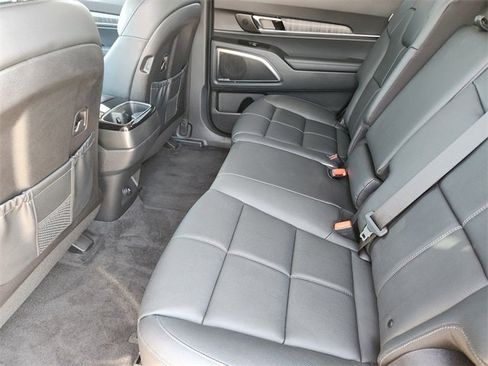 Used 2025 Kia Telluride SX image 31