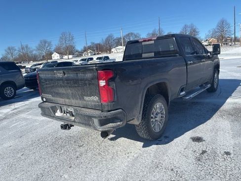 Used 2022 Chevrolet Silverado 3500 High Country w/ Safety Package II image 9