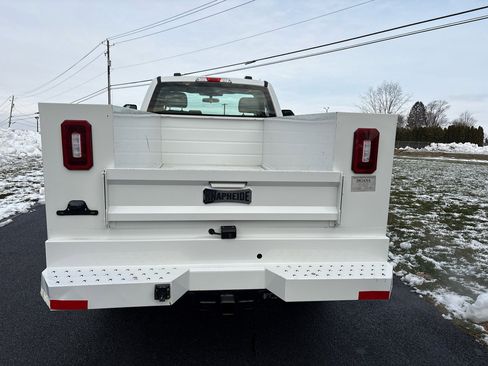 Used 2022 Ford F250 XL w/ Power Equipment Group image 8