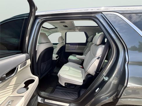 Used 2025 Hyundai Palisade Calligraphy AWD/4WD image 10