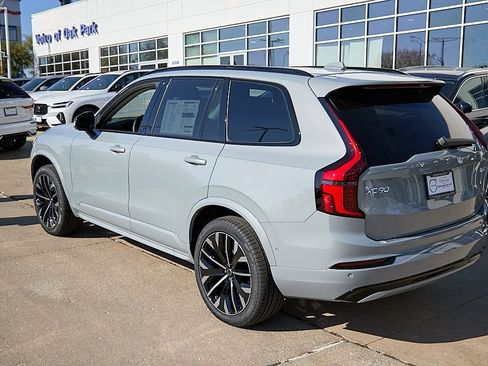 New 2026 Volvo XC90 B6 Ultra w/ Protection Package image 7