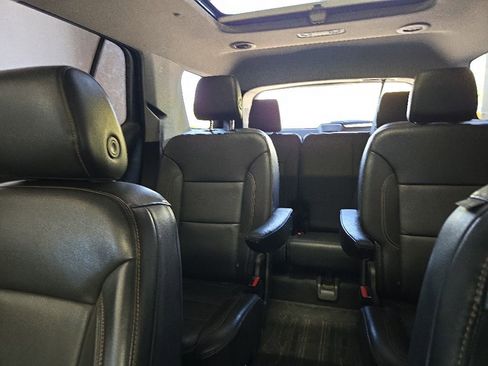 Used 2018 Chevrolet Traverse LT AWD/4WD image 27