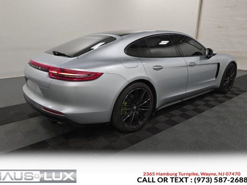 Used 2018 Porsche Panamera 4 AWD/4WD image 9