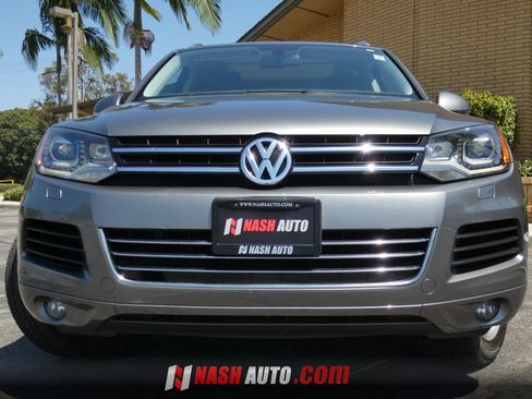 Used 2014 Volkswagen Touareg VR6 AWD/4WD image 15