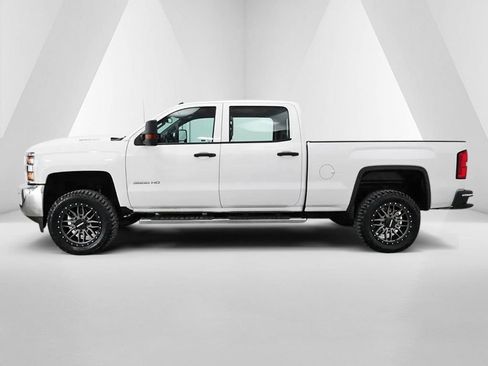 Used 2018 Chevrolet Silverado 3500 W/T w/ WT Fleet Convenience Package AWD/4WD image 4