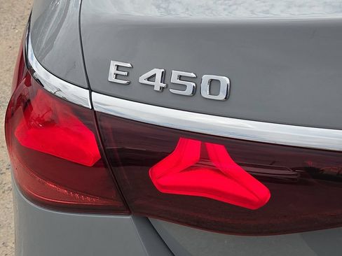 New 2026 Mercedes-Benz E 450 4MATIC Sedan image 9