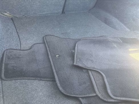 Used 2017 Dodge Charger SE w/ Blacktop Package image 29