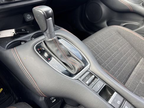 Used 2024 Honda HR-V Sport image 13