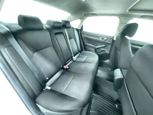 Certified 2024 Honda Civic EX image 29