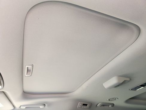 New 2026 Kia Carnival SX w/ SX Dark Edition Package FWD image 18