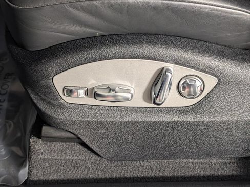 New 2026 Porsche Macan AWD/4WD image 29