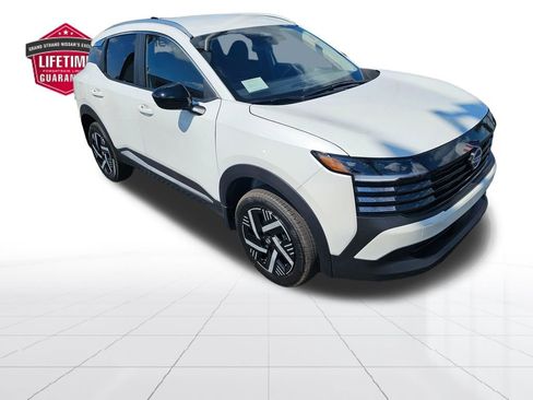 New 2026 Nissan Kicks SV image 5