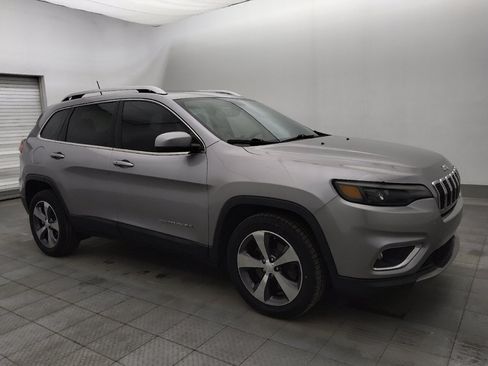 Used 2020 Jeep Cherokee Limited FWD image 11