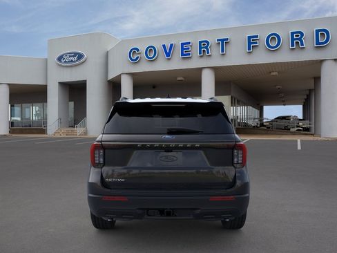 New 2026 Ford Explorer Active RWD image 5