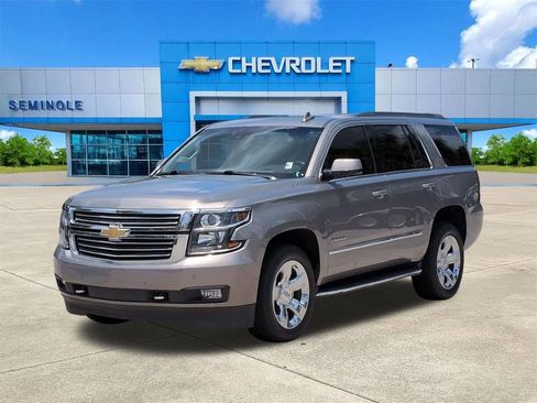 Used 2018 Chevrolet Tahoe LT w/ LT Signature Package RWD image 2