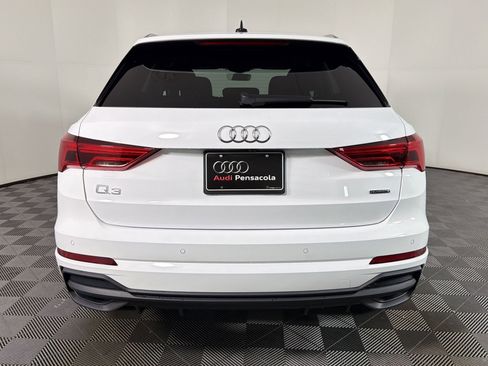 Certified 2025 Audi Q3 2.0T Premium w/ Convenience Package image 9