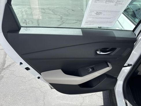 Certified 2023 Honda Accord EX image 17