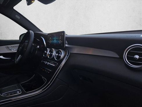 Certified 2022 Mercedes-Benz GLC 300 image 20