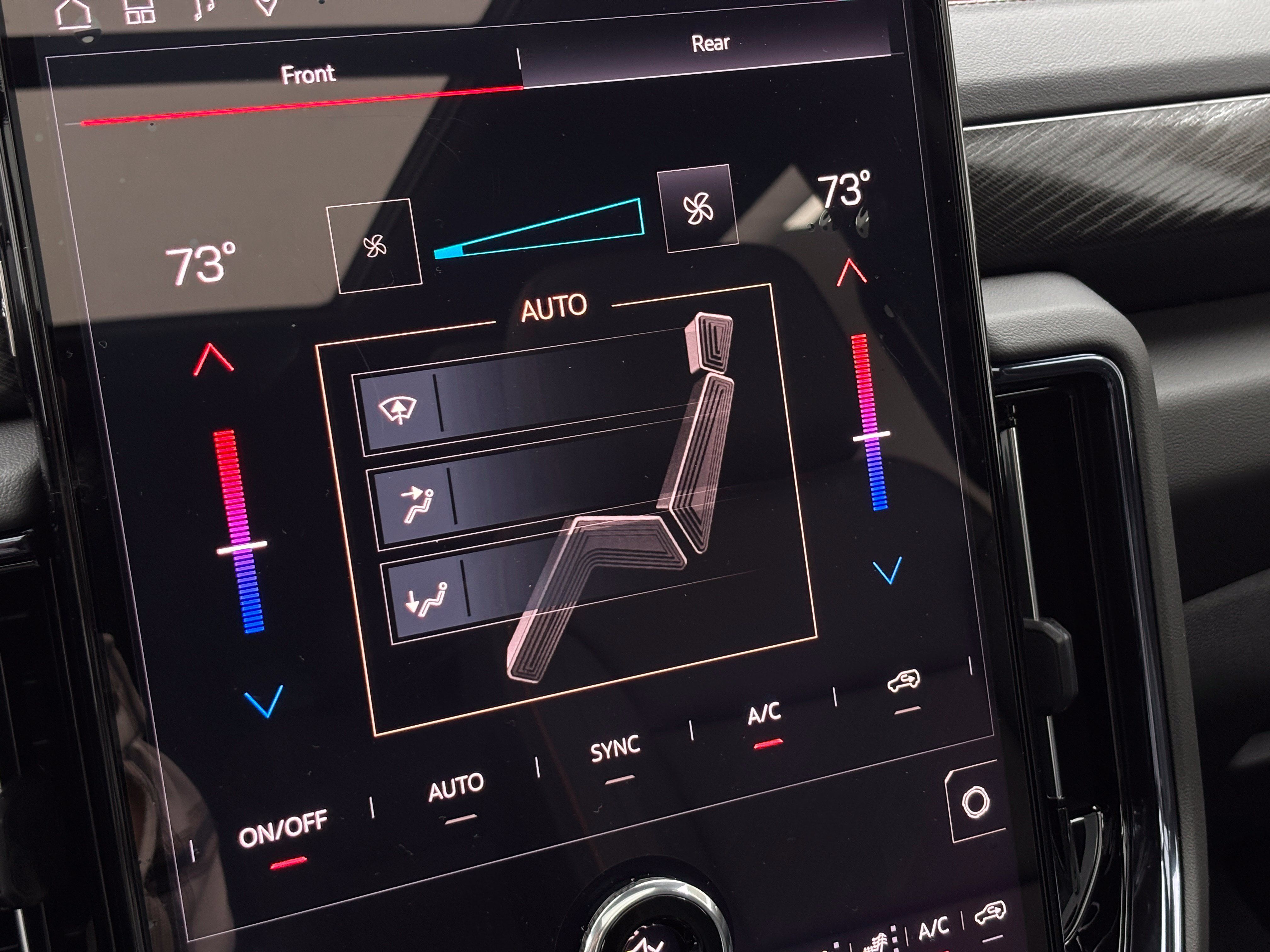 New 2026 GMC Yukon XL AT4 w/ AT4 Premium Plus Package AWD/4WD image 32