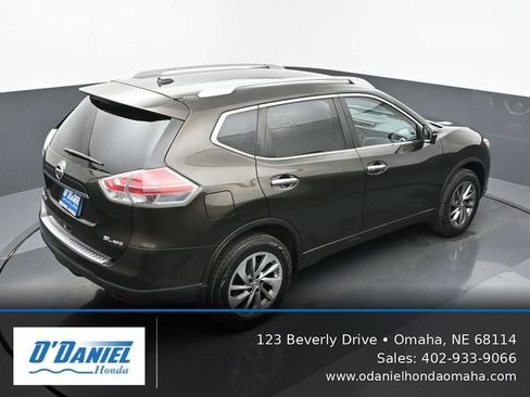 Used 2015 Nissan Rogue SL AWD/4WD image 18