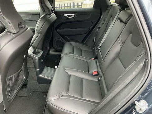 New 2026 Volvo XC60 T8 Ultra w/ Climate Package AWD/4WD image 13