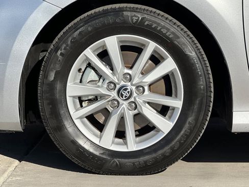 Used 2025 Toyota Camry LE image 27