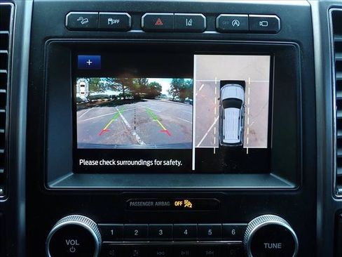 Used 2020 Ford Expedition Platinum AWD/4WD image 19