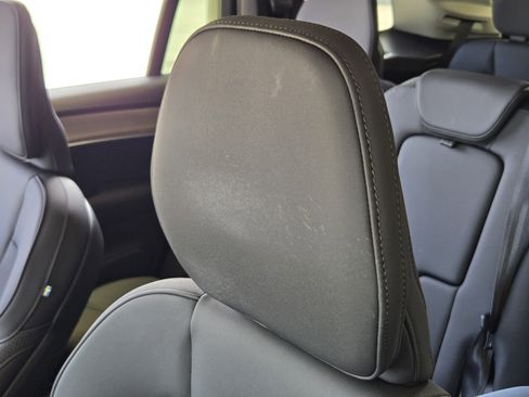 Used 2025 Volvo XC90 T8 Plus w/ Protection Package Premier image 21