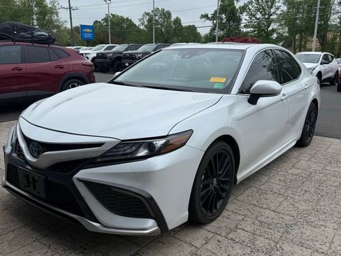 Used 2024 Toyota Camry XSE w/ Navigation Package FWD image 7