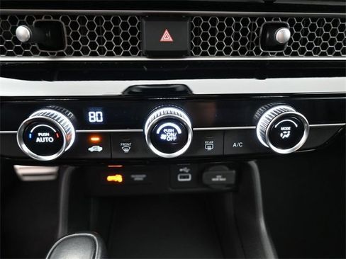 Used 2023 Honda Civic Sport image 3