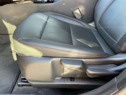 Used 2025 Chevrolet Trax RS w/ Driver Confidence Package image 19