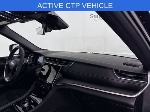 New 2025 Jeep Grand Cherokee L Laredo image 28