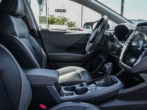 Certified 2025 Subaru Crosstrek 2.5i Limited w/ Crosstrek Mirror Package AWD/4WD image 16