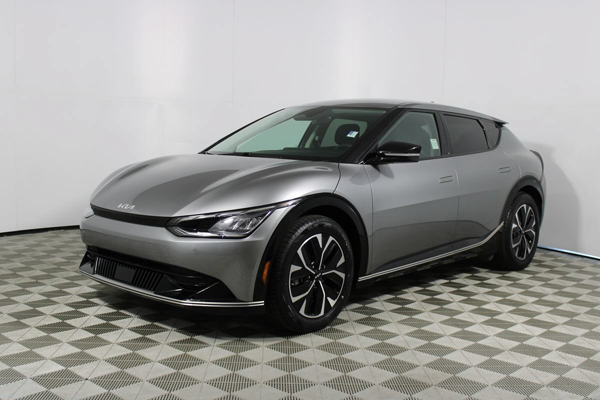 Used 2023 Kia EV6 Wind RWD image 26