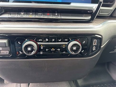 Used 2024 Chevrolet Silverado 2500 LTZ image 36