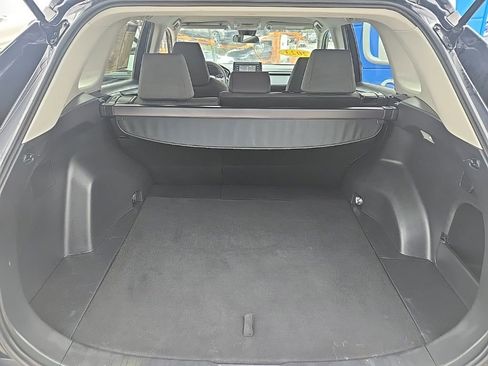 Used 2021 Toyota RAV4 XLE image 29